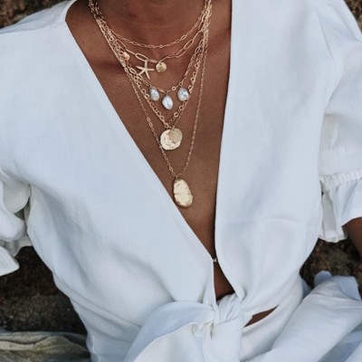 // COMING SOON // 2 bonnes nouvelles le jeudi #1 demain c’est le weekend #2 demain on vous en dit plus sur SALT notre collection qui sent bon les vacances ️️️️️️