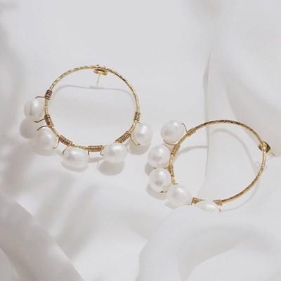 // OLIE // Véritables perles et plaqué or. Des bijoux irrésistibles qui résistent à la vie ️