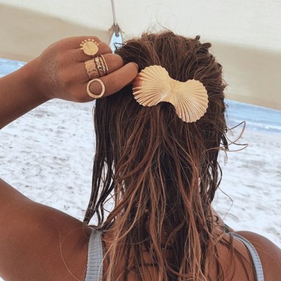 // CIAO ROMA // Les louves quittent Rome, et en profitent pour vous montrer la nouvelle collection. Les coquillages se portent aussi en barrette ?