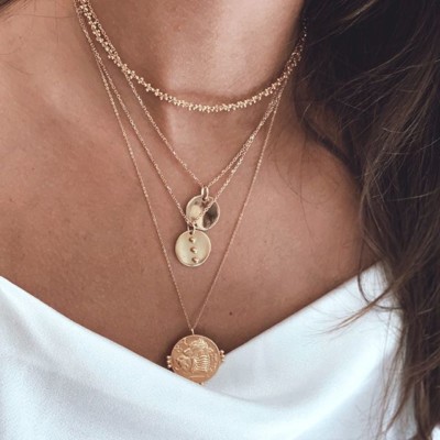 // BRADERIE //Notre petite braderie est en ligne Ces pièces ne sont pas les plus récentes, mais leur qualité reste inchangée ?? Au lieu de les détruire nous leur donnons une dernière chance et espérons faire des heureuses ? RDV en ligne et en boutique jusqu’au 2 Septembre ? // LAST CALL //Our new sales are online Those products are not the latest but their quality is intact ?? Instead of throw them away, we give them a last chance and we hope to make some happy girls around here ? Go online and in store until September 2nd ?