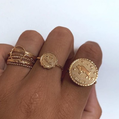 // NEW // Les bijoux Astro sont en ligne Collier, bagues, bracelets, boucles. Tous en plaqué or, ils résistent à la vie ! A partir de 19€ ️?