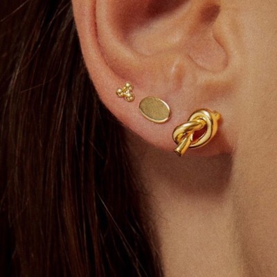 // READY ? // Le 22 Octobre on habille vos oreilles avec PLURIEL nos mini puces à accumuler sans modération. En paire ou à l’unité à partir de 11€ ️ Ça vous plait ?